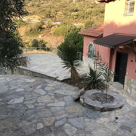 Villa Sanny Yenifoca